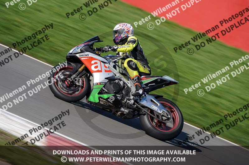 donington no limits trackday;donington park photographs;donington trackday photographs;no limits trackdays;peter wileman photography;trackday digital images;trackday photos